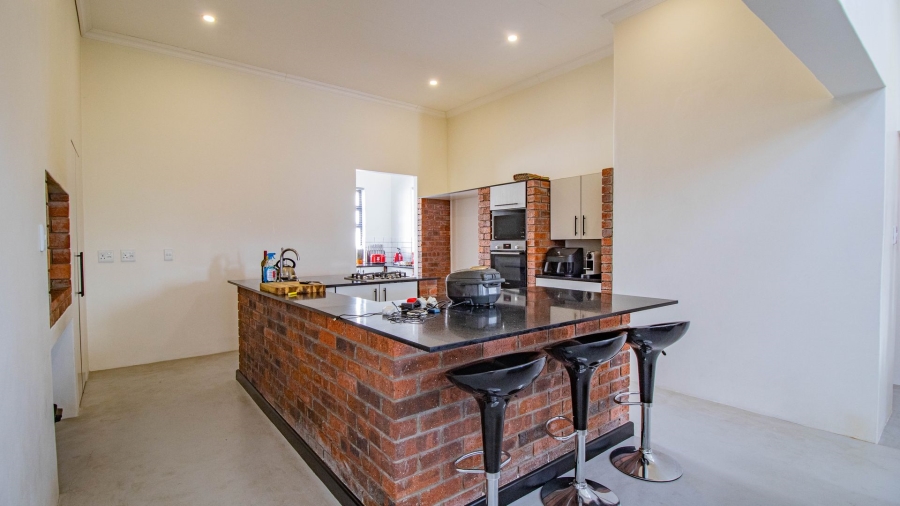 3 Bedroom Property for Sale in Britannia Beach Estate Western Cape